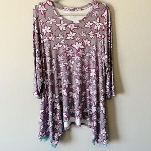LOGO by Lori Goldstein Floral 3/4 Sleeve Tunic Top Shark-bite Lace Hem Large